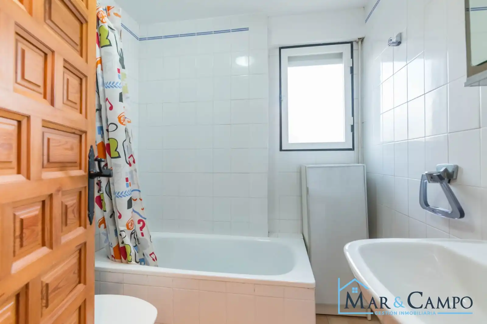 Bany de Apartament en venda en Los Alcázares amb Terrassa, Moblat i Balcó