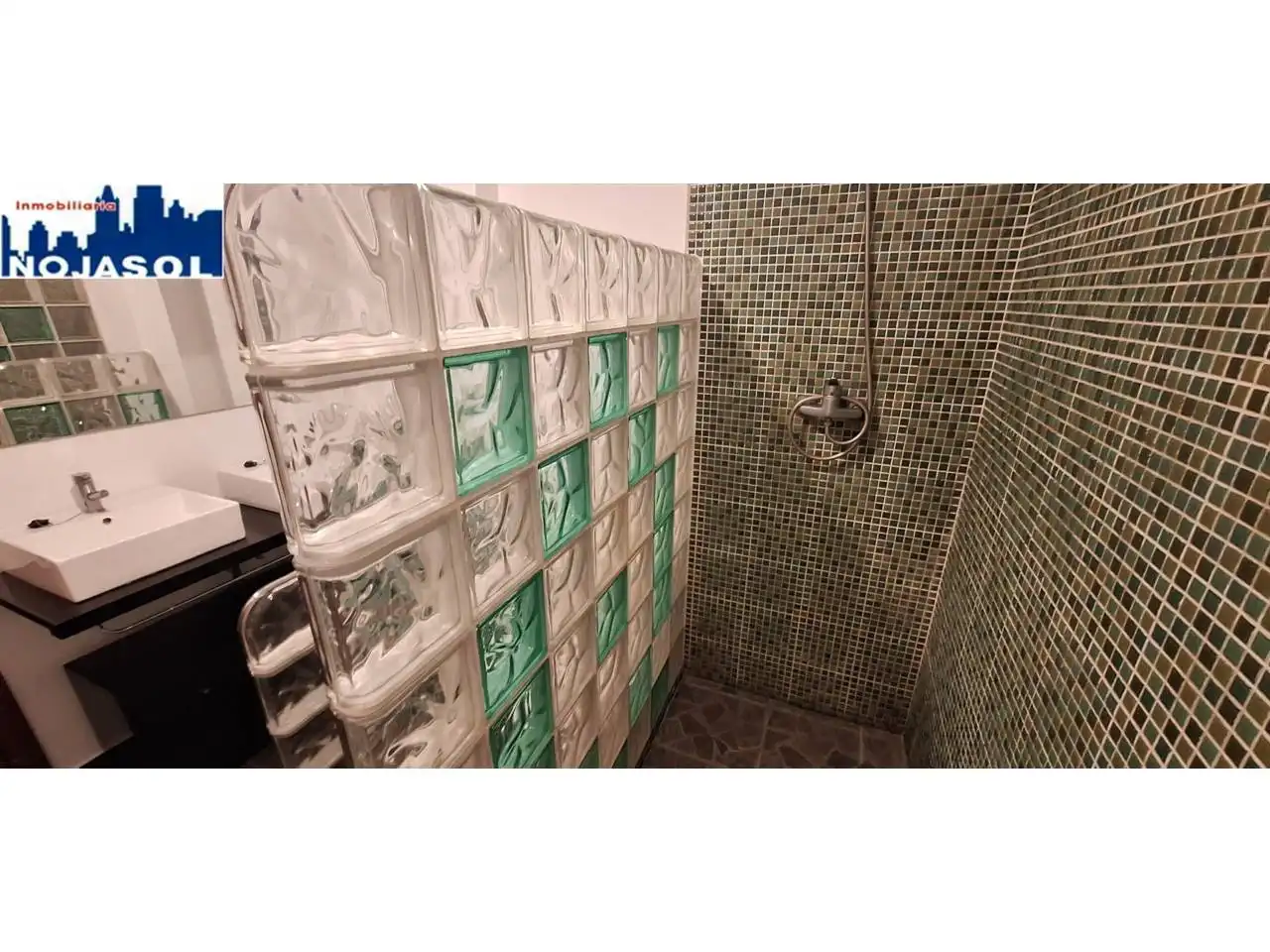 Bany de Apartament de lloguer en Noja amb Calefacció, Terrassa i Moblat