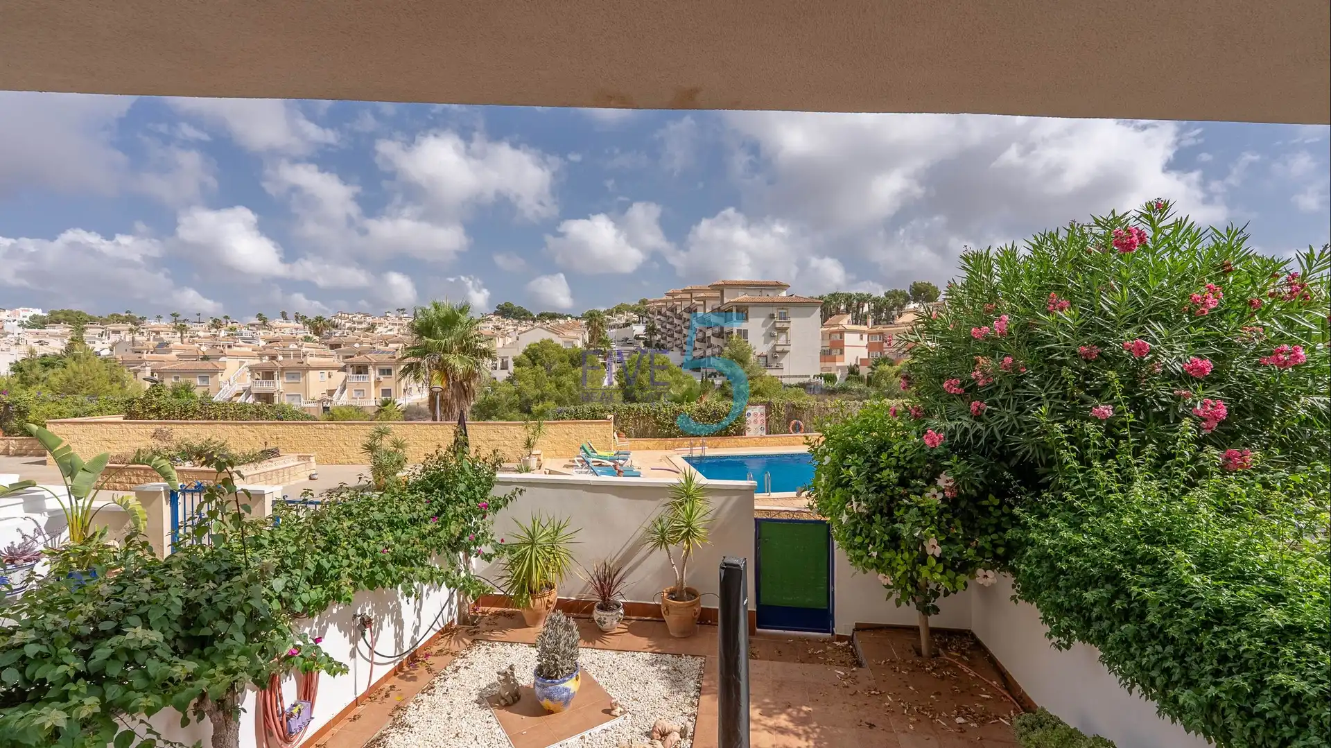 Wohnung mit Pool zum Verkauf in Orihuela Costa
