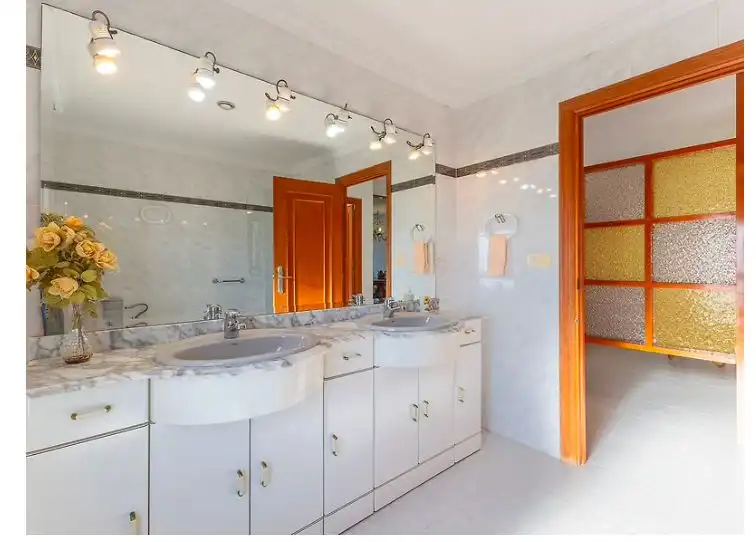 Bany de Apartament en venda en Gandia amb Terrassa i Moblat