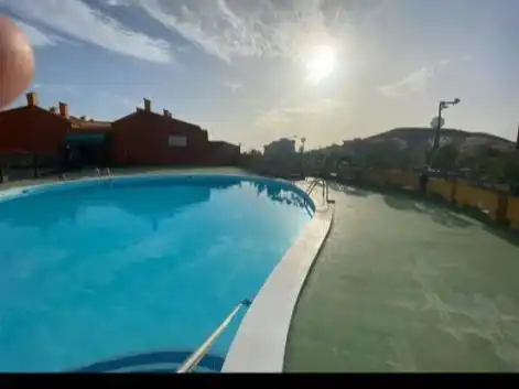 Piscina de Piso de alquiler en Arona con Parquet, Horno y Lavadora