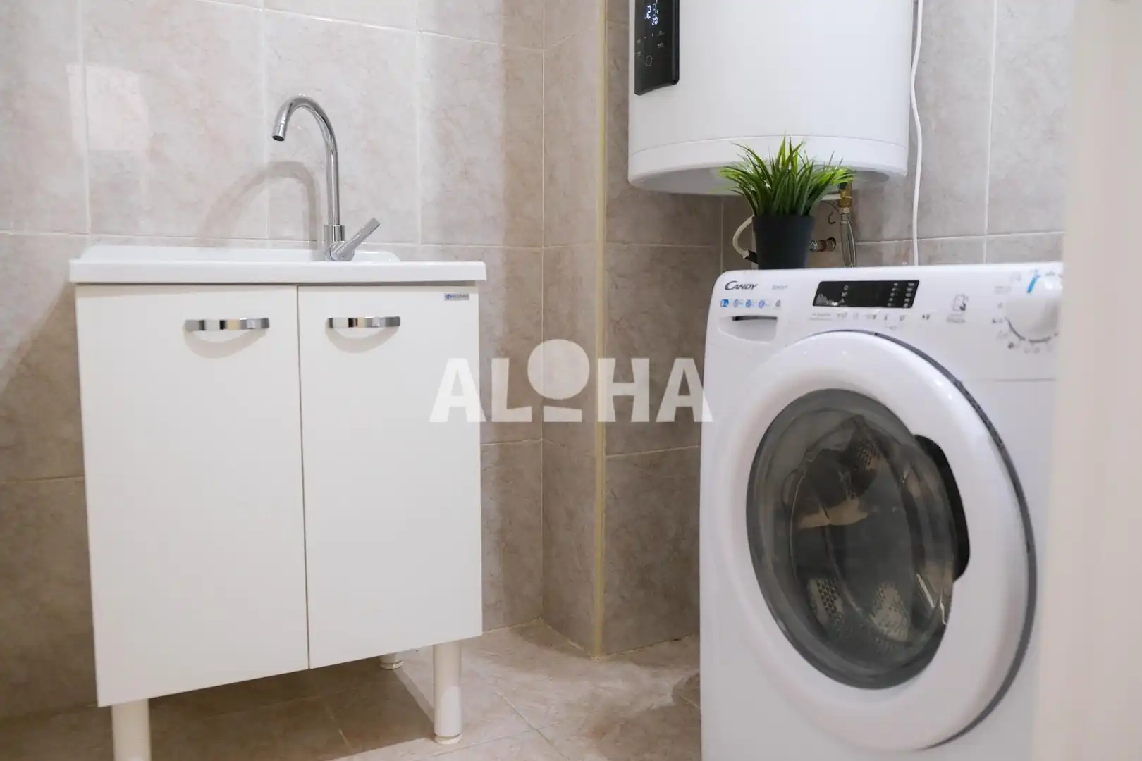 Baño de Apartamento de alquiler en Moncada con Aire acondicionado, Calefacción y Trastero