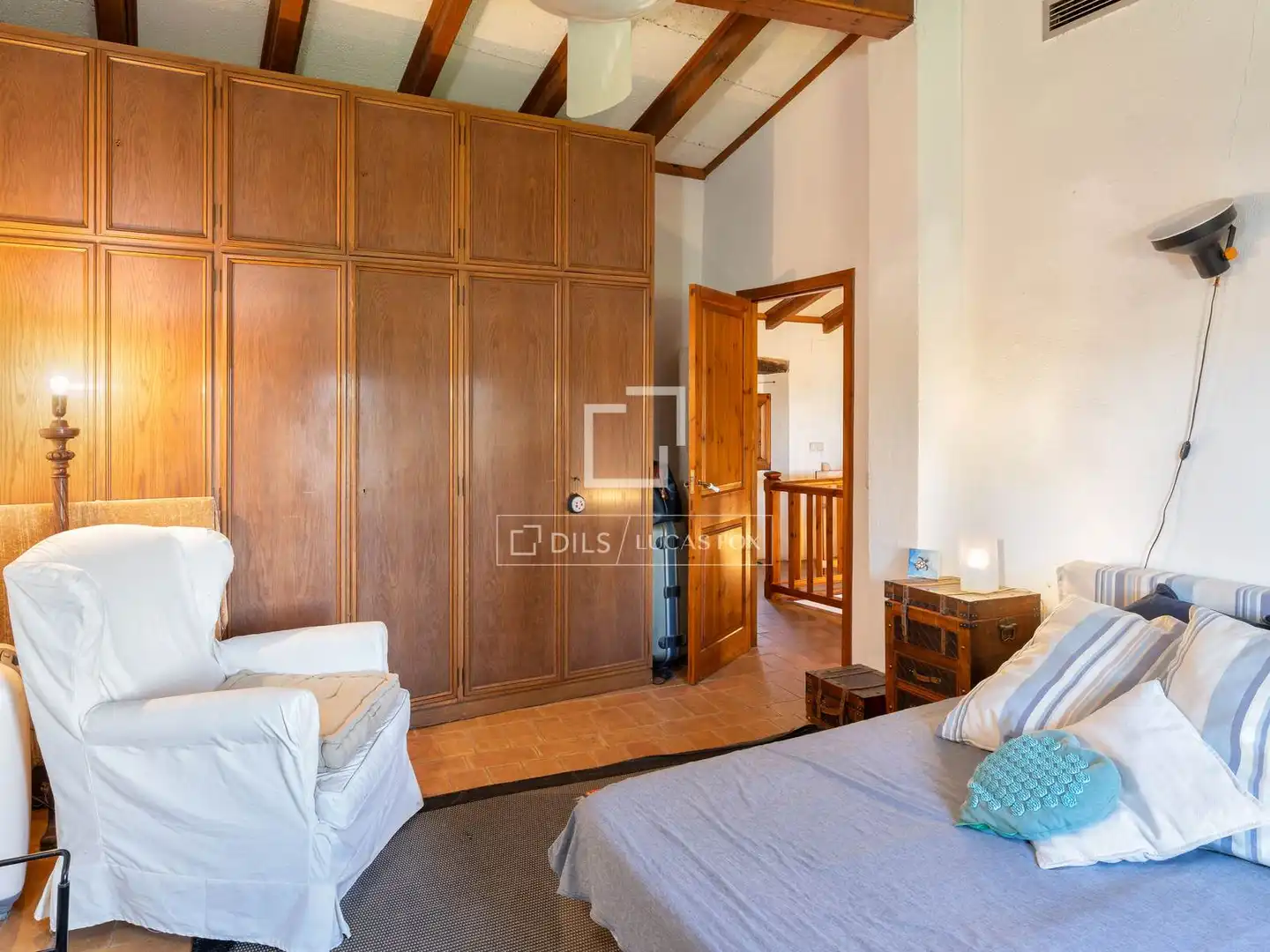 Habitación de Finca rústica en venta en Bàscara con Aire acondicionado, Calefacción y Jardín privado
