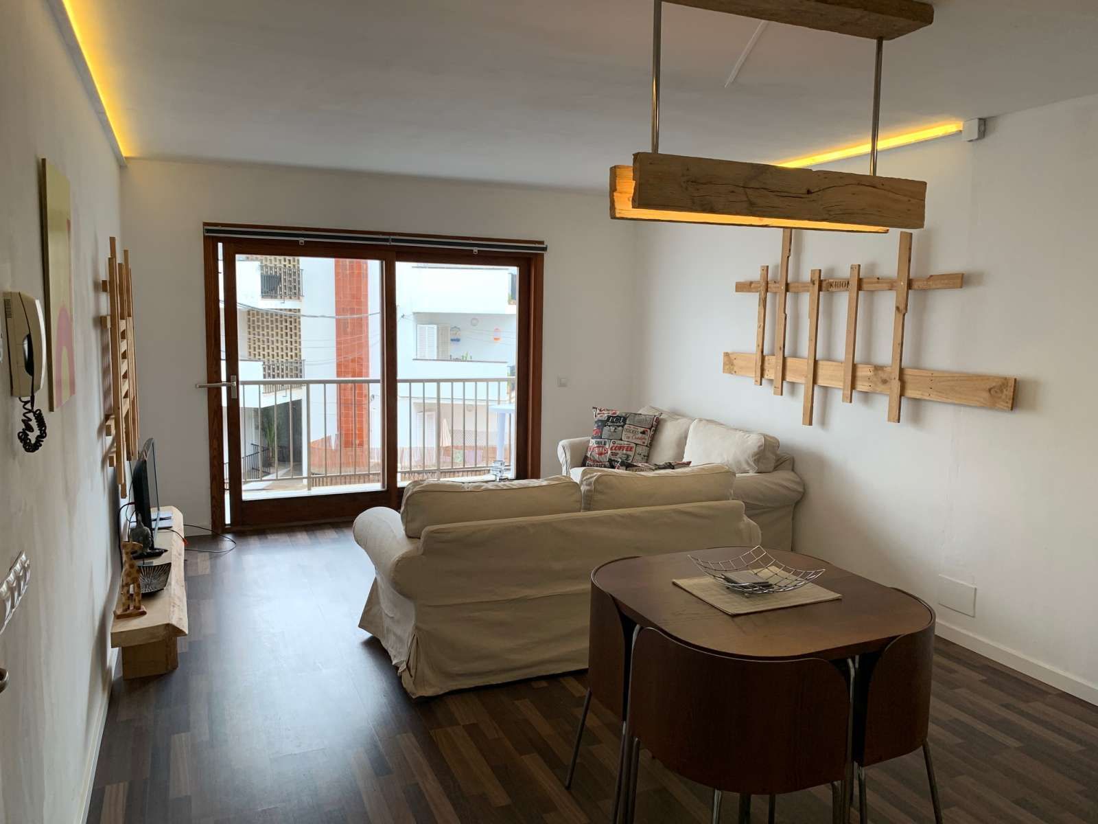 Wohnzimmer von Wohnungen zur untervermieten in Pollença mit Klimaanlage, Heizung und Terrasse