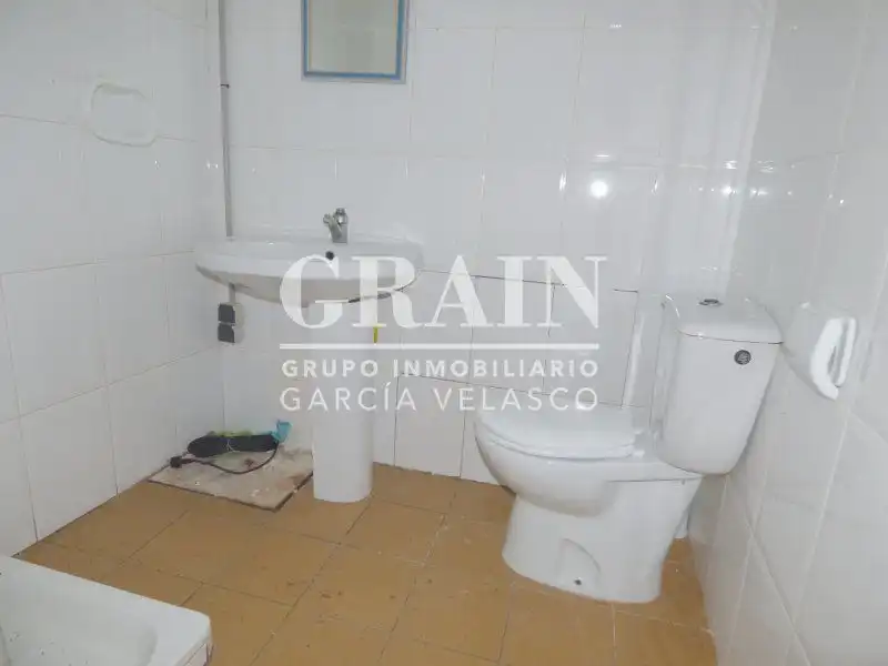 Baño de Local de alquiler en Albacete