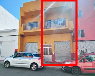 Exterior view of Single-family semi-detached for sale in  Santa Cruz de Tenerife Capital  with Balcony