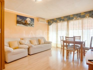 Piso con balcón en venta en Bellvitge - El Gornal - Granvia LH