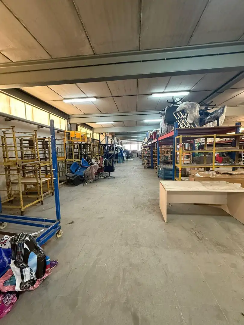 Industrial building with lift for sale in Zona Industrial, imagen 13