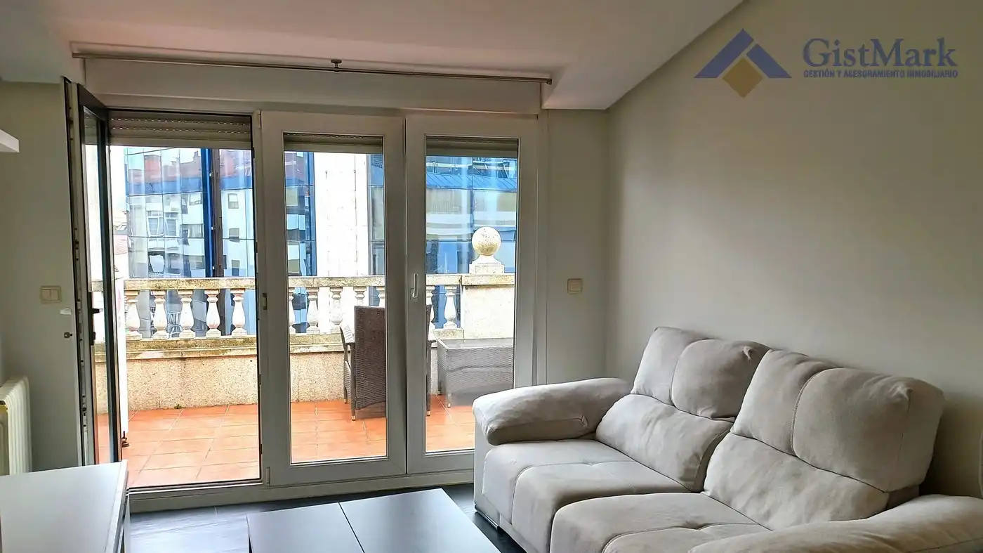 Sala de estar de Ático en venta en Vigo  con Aire acondicionado, Calefacción y Parquet