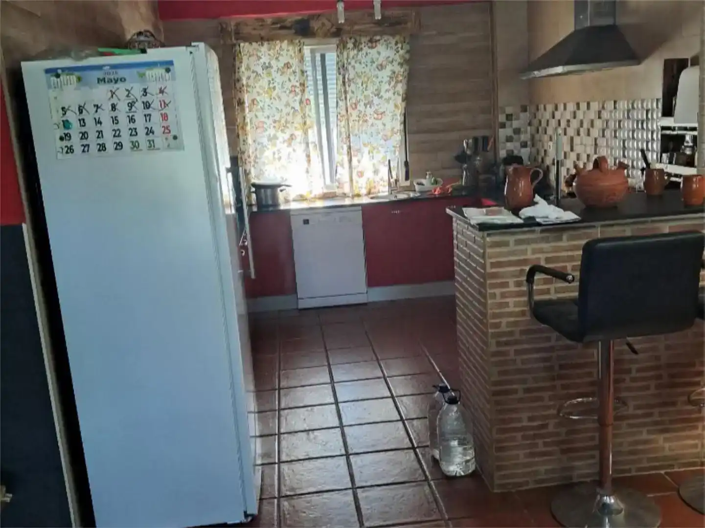 Cuina de Pis en venda en Navalmoral de la Mata amb Aire condicionat, Jardí privat i Traster