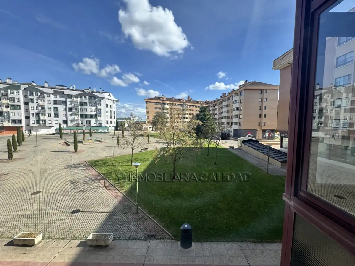 Exterior view of Flat for rent in Burgos  with Heating, Storage room and Furnished