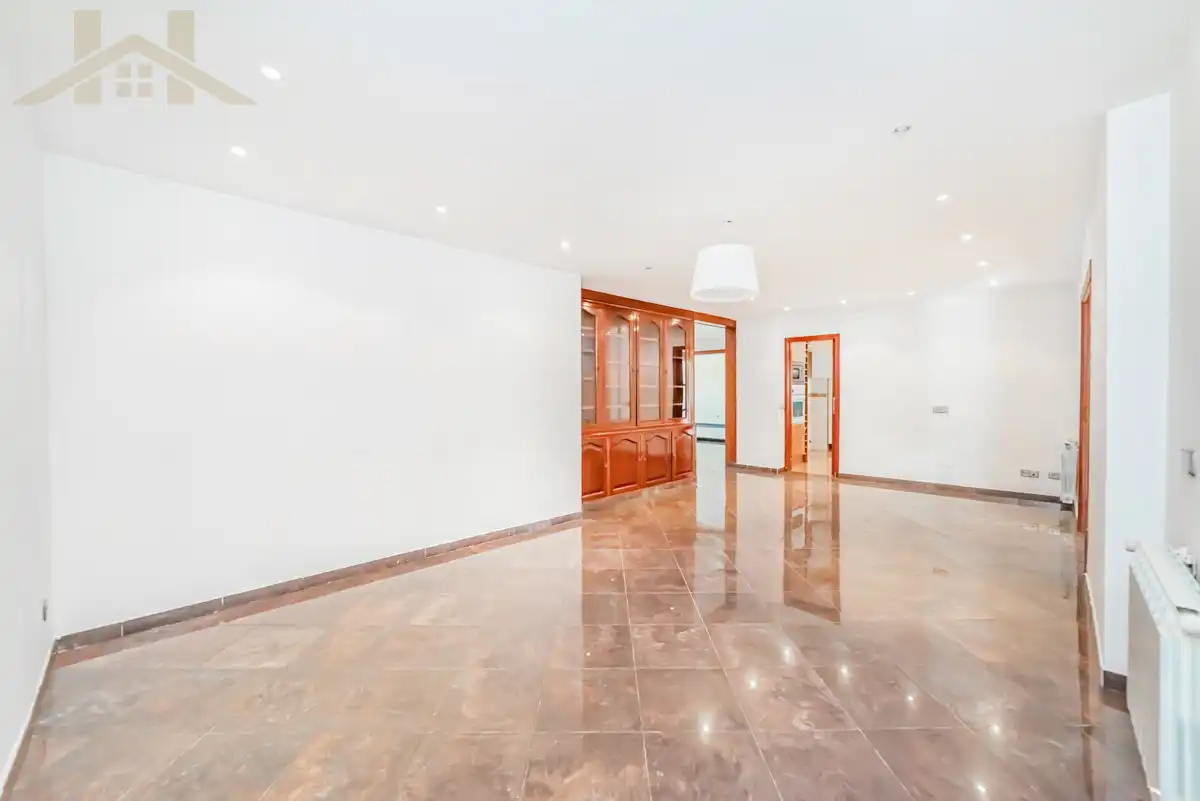 Houses for rent in Calle Cedros, Zona Monte El Pilar
