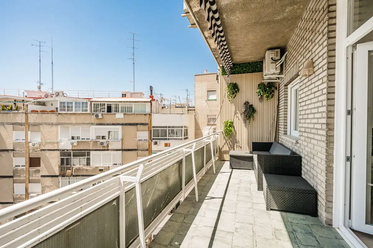 Flat with terrace for sale in Calle de Francisco Silvela, imagen 3