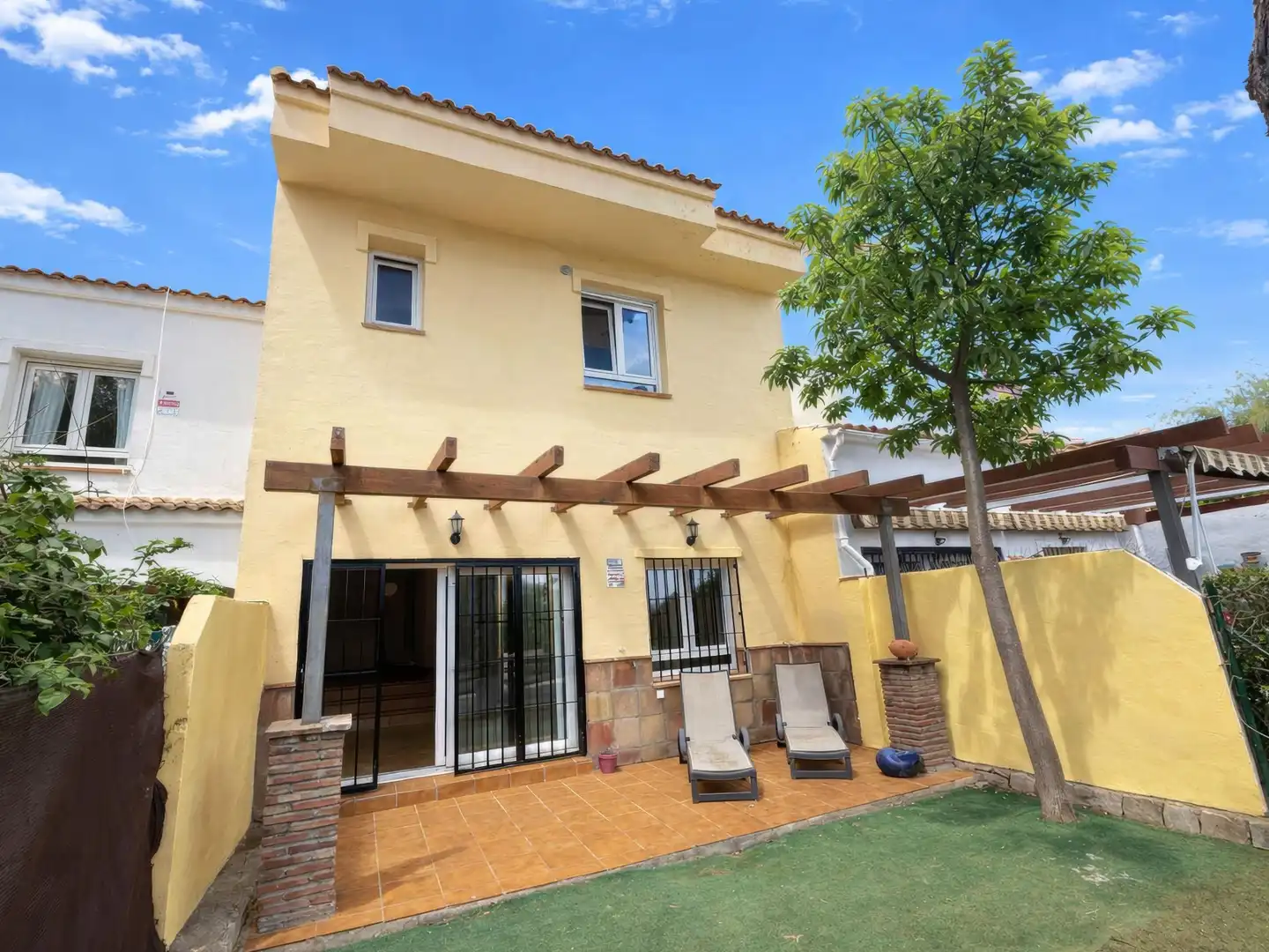 Garden of Detached homes for sale in Alhaurín El Grande  with Air Conditioner, Swimming Pool and Community pool