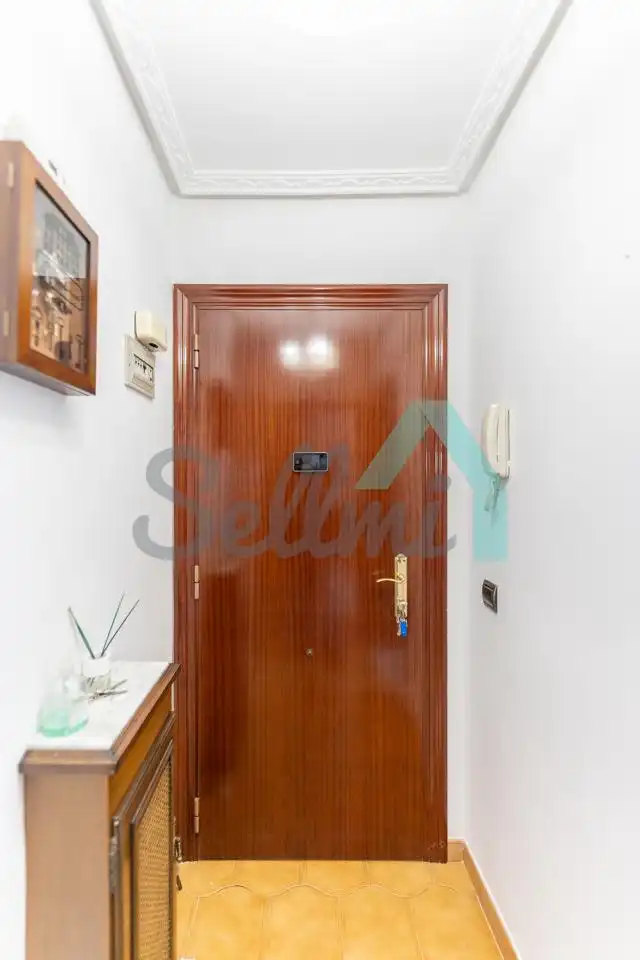 Piso de alquiler en Aller con Calefacción, Trastero y Amueblado