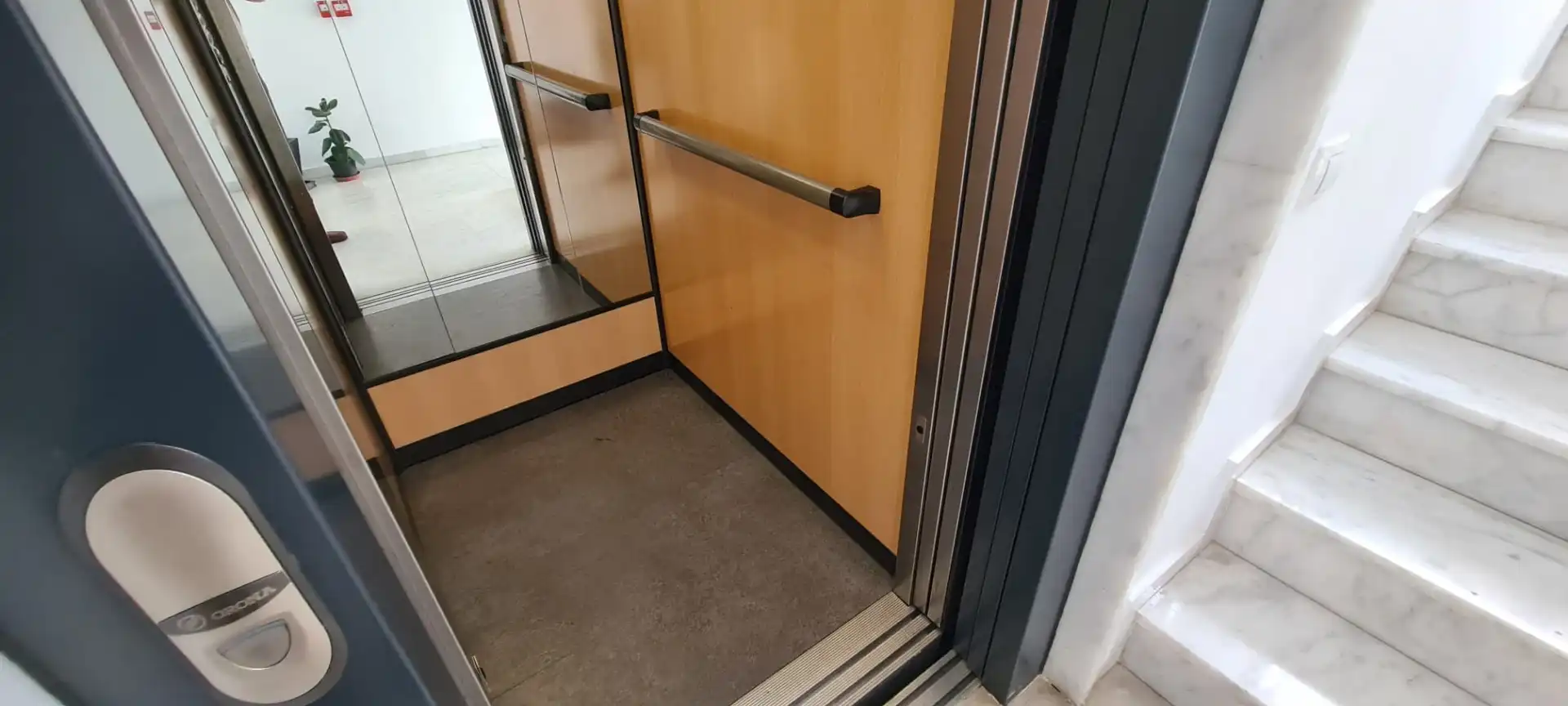 Piso en venta en Sevilla con Aire acondicionado, Terraza y Piscina