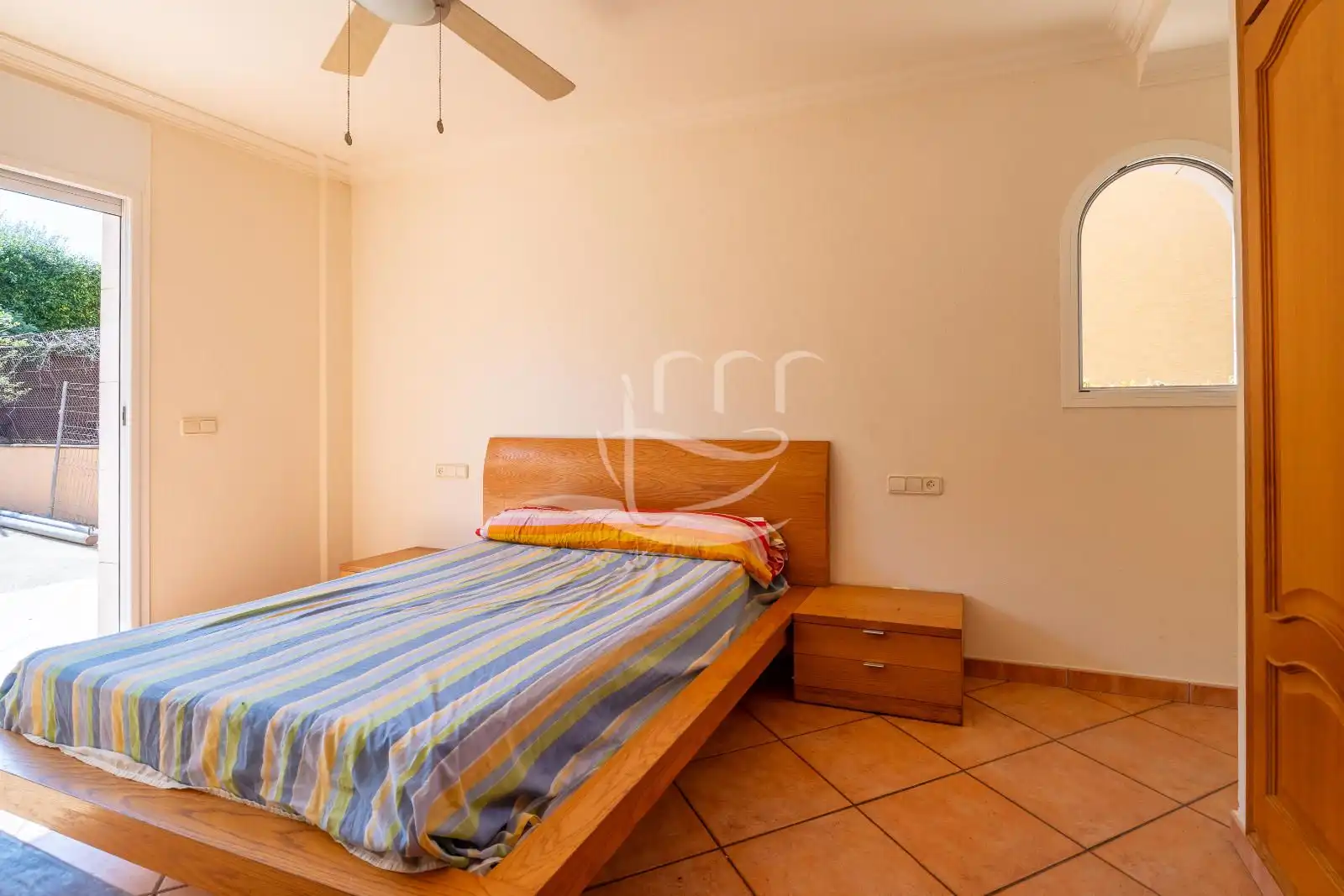 Habitación de Casa adosada en venta en Mont-ras con Calefacción, Jardín privado y Terraza