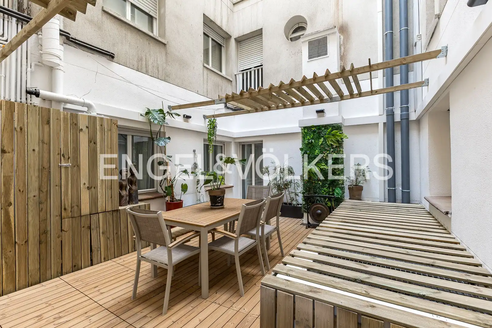 Terrace of Flat for rent in Barcelona  with Air Conditioner, Heating and Private garden
