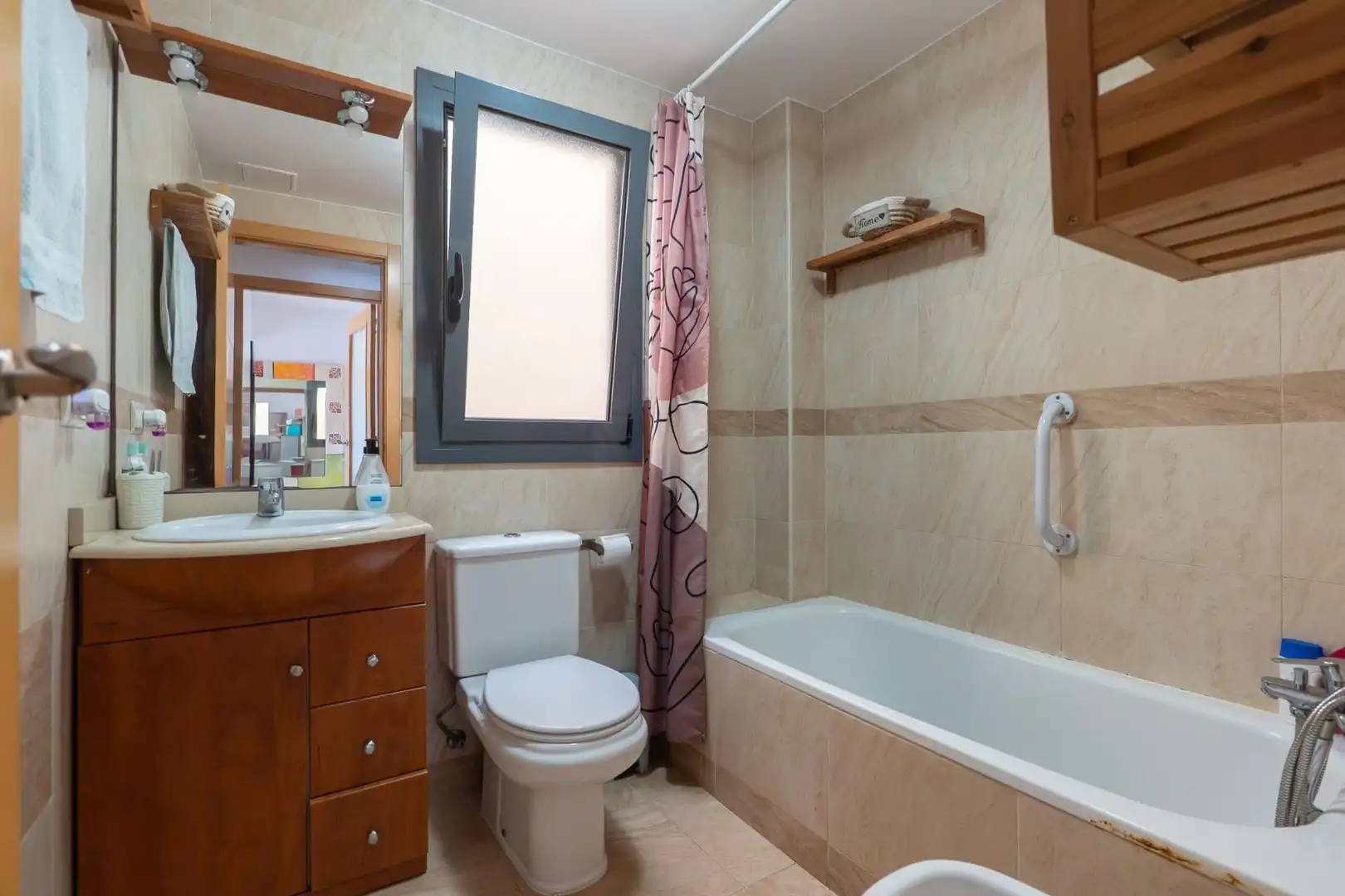 Bathroom of Flat for sale in Deltebre  with Terrace and Community pool