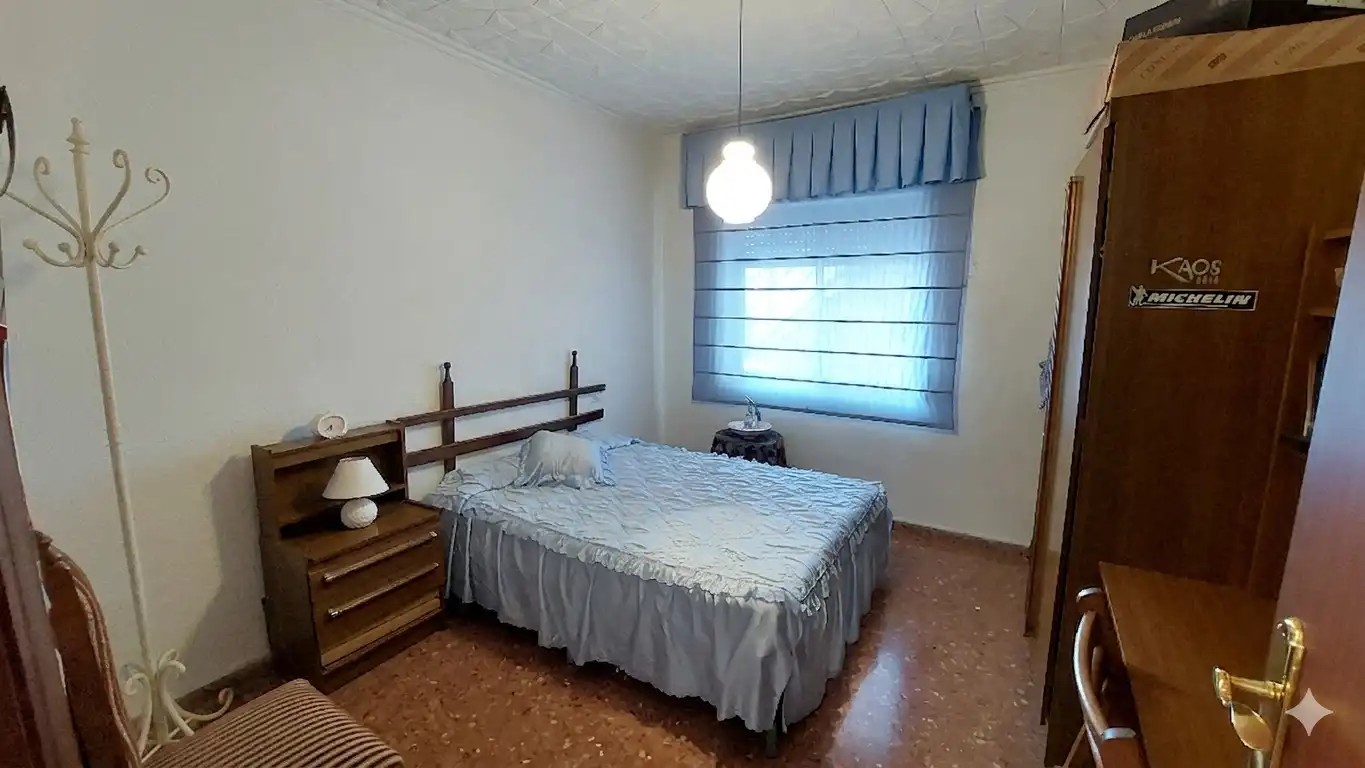 Habitación de Casa adosada en venta en Murcia con Terraza, Amueblado y Alarma
