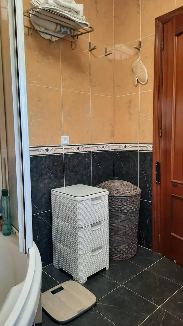 Bany de Casa adosada en venda en El Puerto de Santa María amb Aire condicionat, Jardí privat i Terrassa