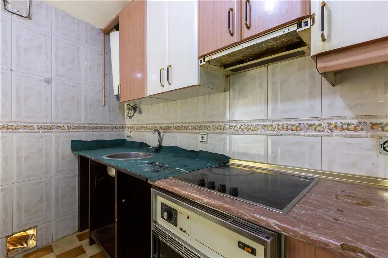 Cuina de Planta baixa en venda en Madrid amb Terrassa