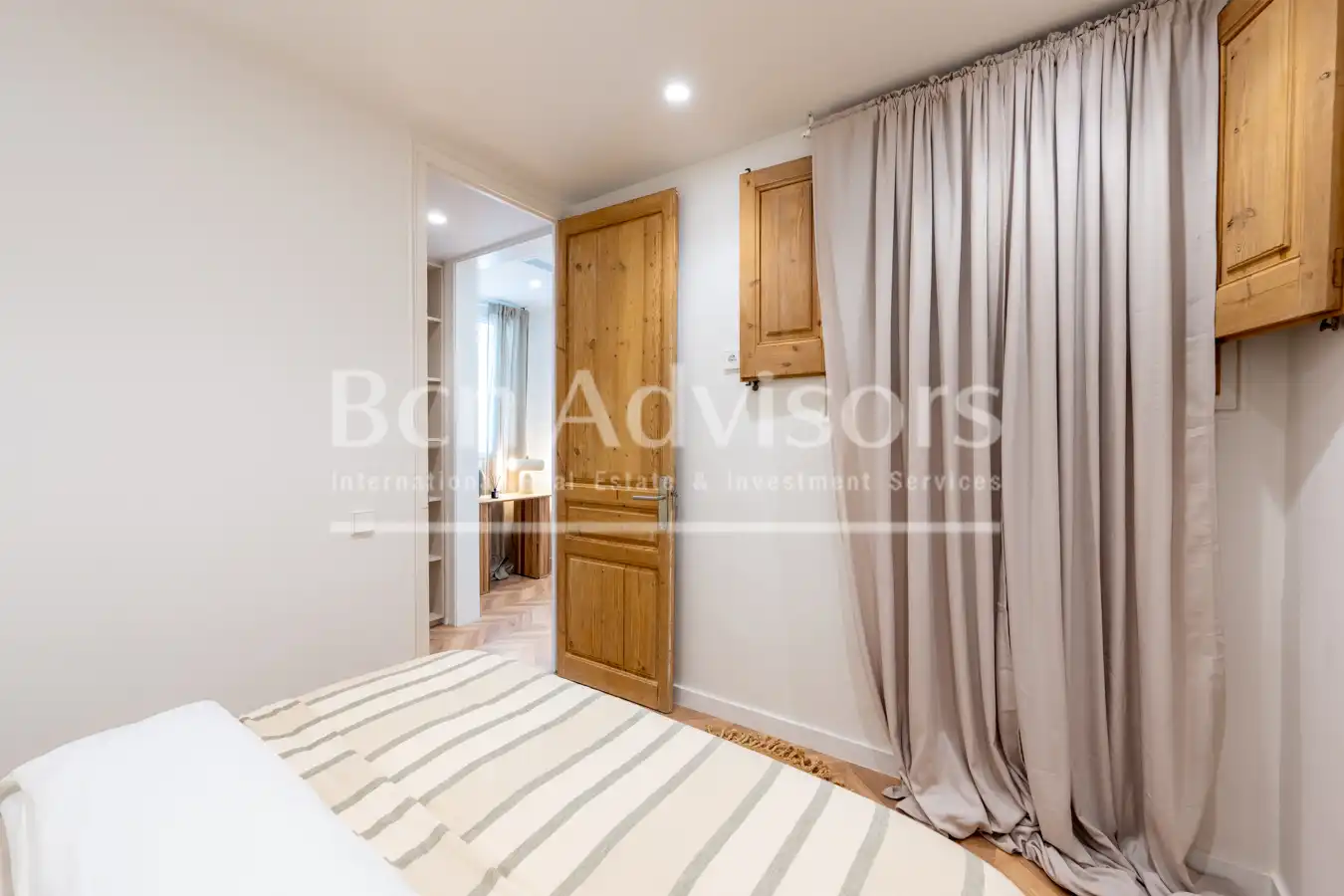 Piso con terraza en venta en Carrer de Girona, imagen 40