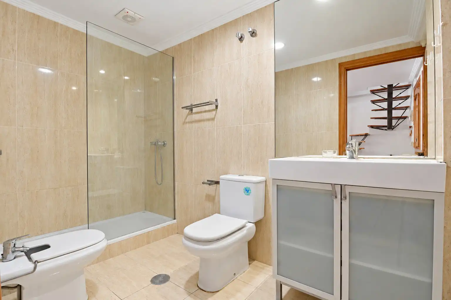 Duplex with lift for sale in Torrejón el Rubio, imagen 3