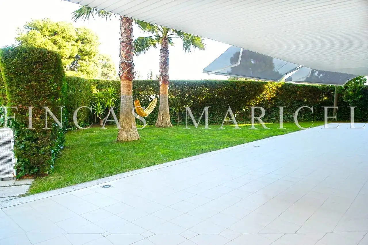 Terrace of Flat for sale in Sitges  with Air Conditioner, Heating and Private garden