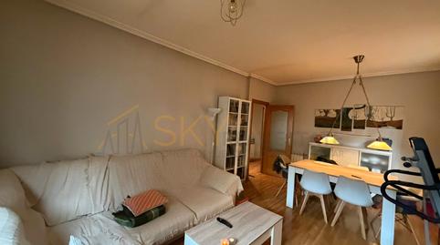 Foto 2 de Piso en venta en Calle Zarco Hermanos, Opañel, Madrid