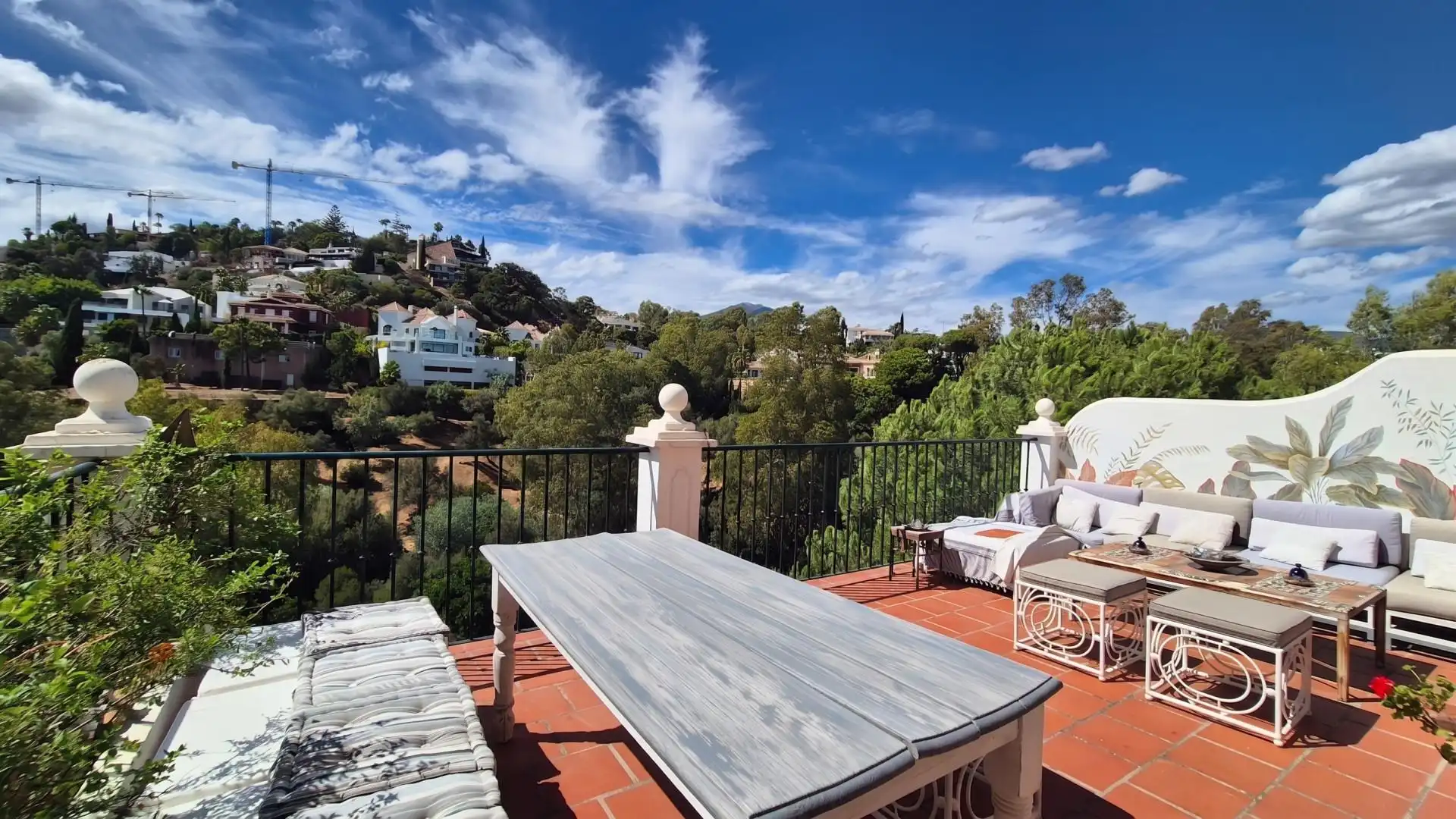 Terrace of Houses for sale in Benahavís  with Air Conditioner, Terrace and Storage room