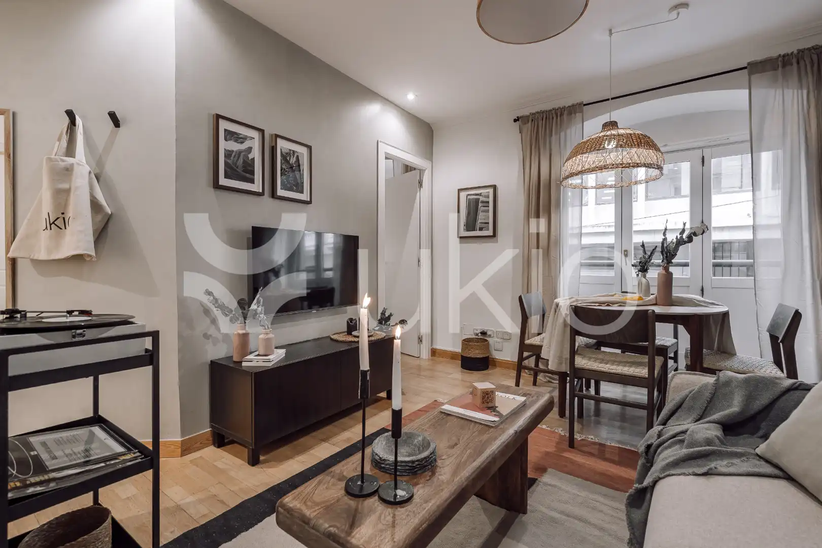 Living room of Apartments for rent in Madrid  with Heating, Furnished and Washing machine