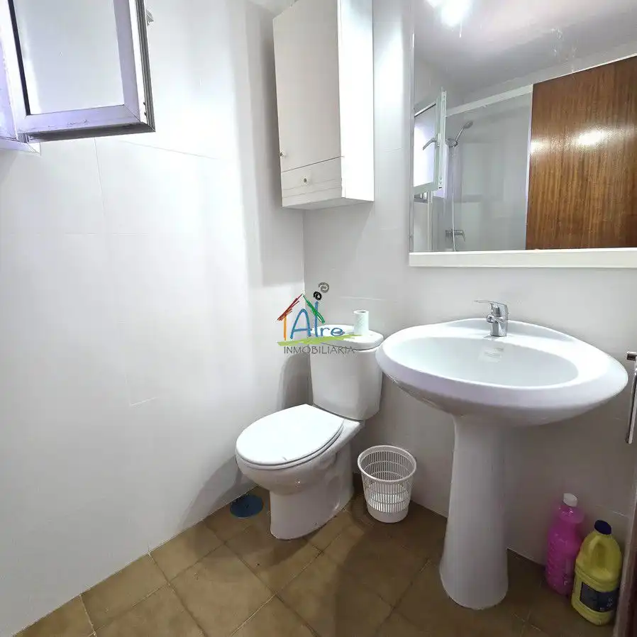 Baño de Casa adosada en venta en Almonte con Aire acondicionado, Calefacción y Terraza