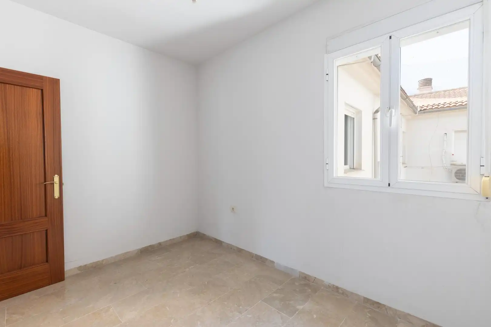Piso en venta en Avenida de Sierra Nevada, Cenes de la Vega