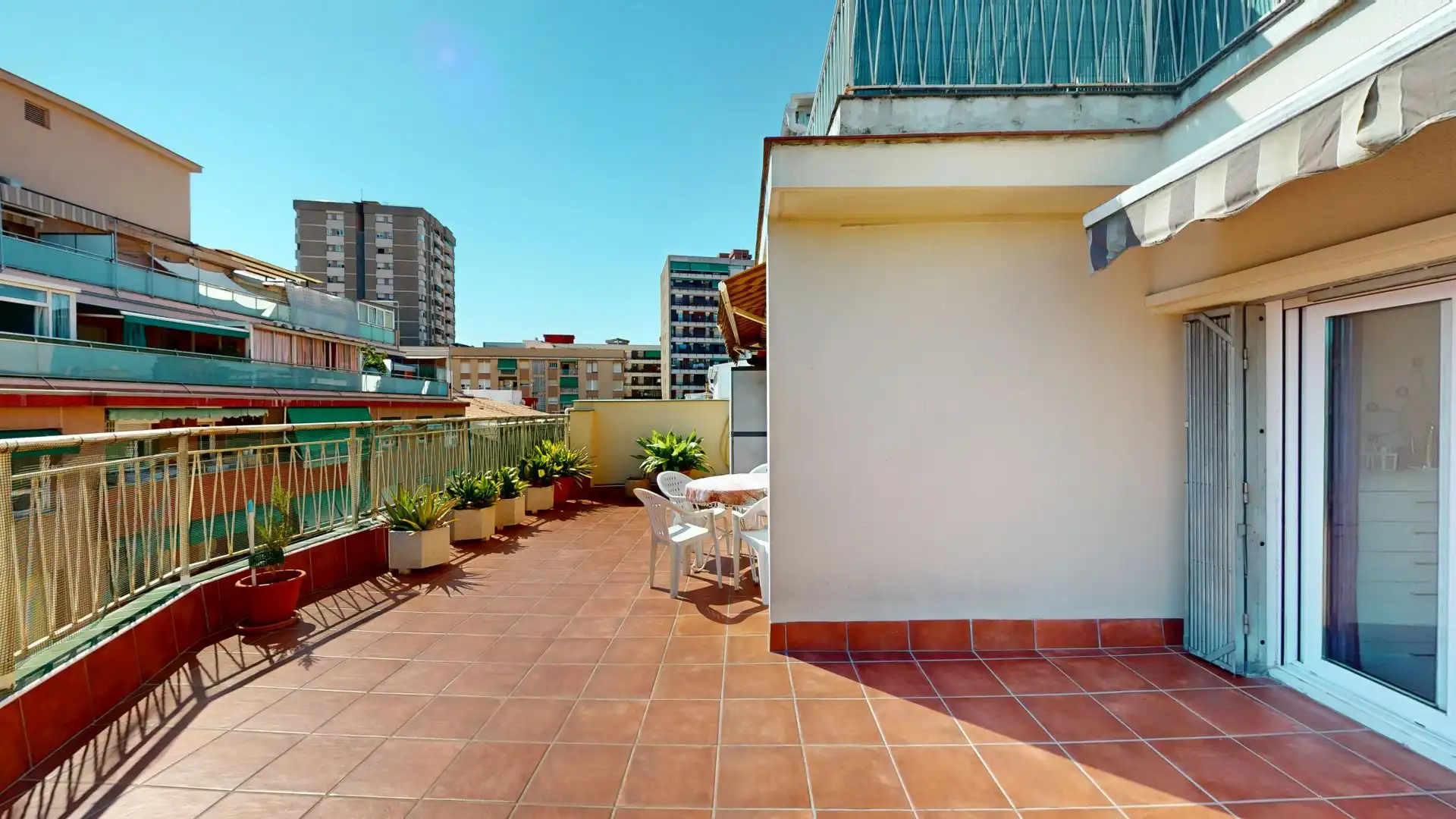 Terrassa de Àtic en venda en L'Hospitalet de Llobregat amb Aire condicionat, Terrassa i Traster