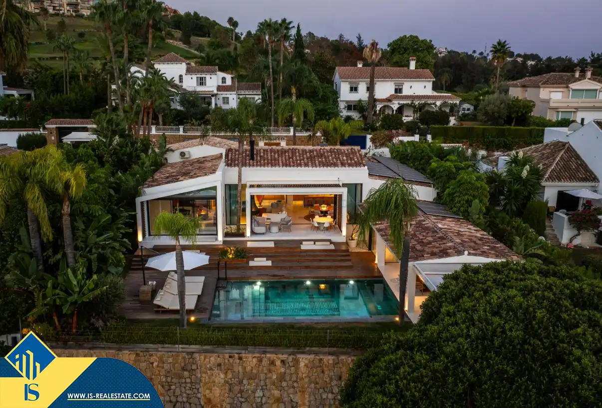 Chalet con piscina en venta en Nueva Andalucía, imagen 11