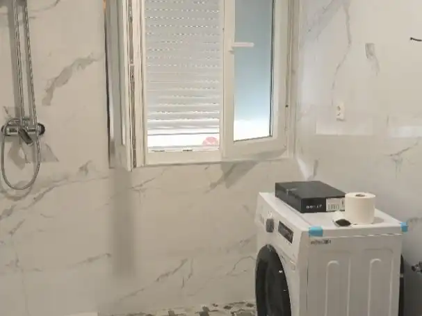 Bany de Apartament de lloguer en La Vega - La Sal