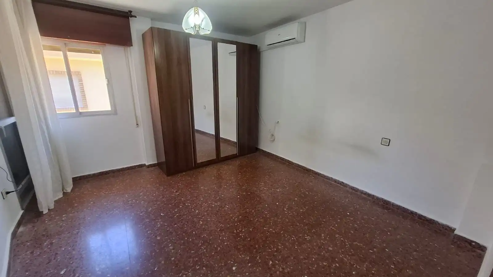 Dormitori de Casa adosada en venda en Motril amb Aire condicionat i Alarma