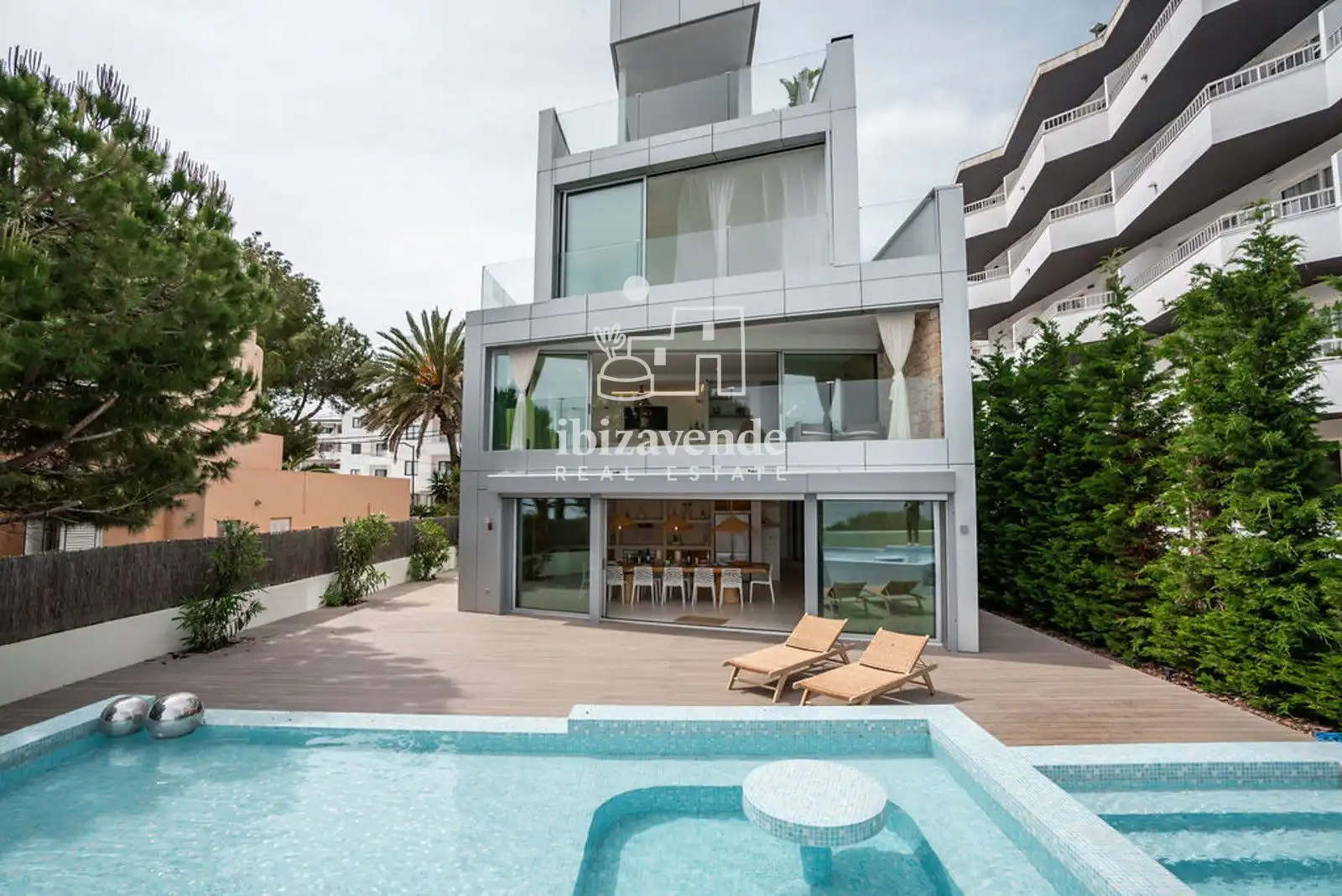 Vista exterior de Casa o xalet en venda en Eivissa amb Aire condicionat, Calefacció i Terrassa