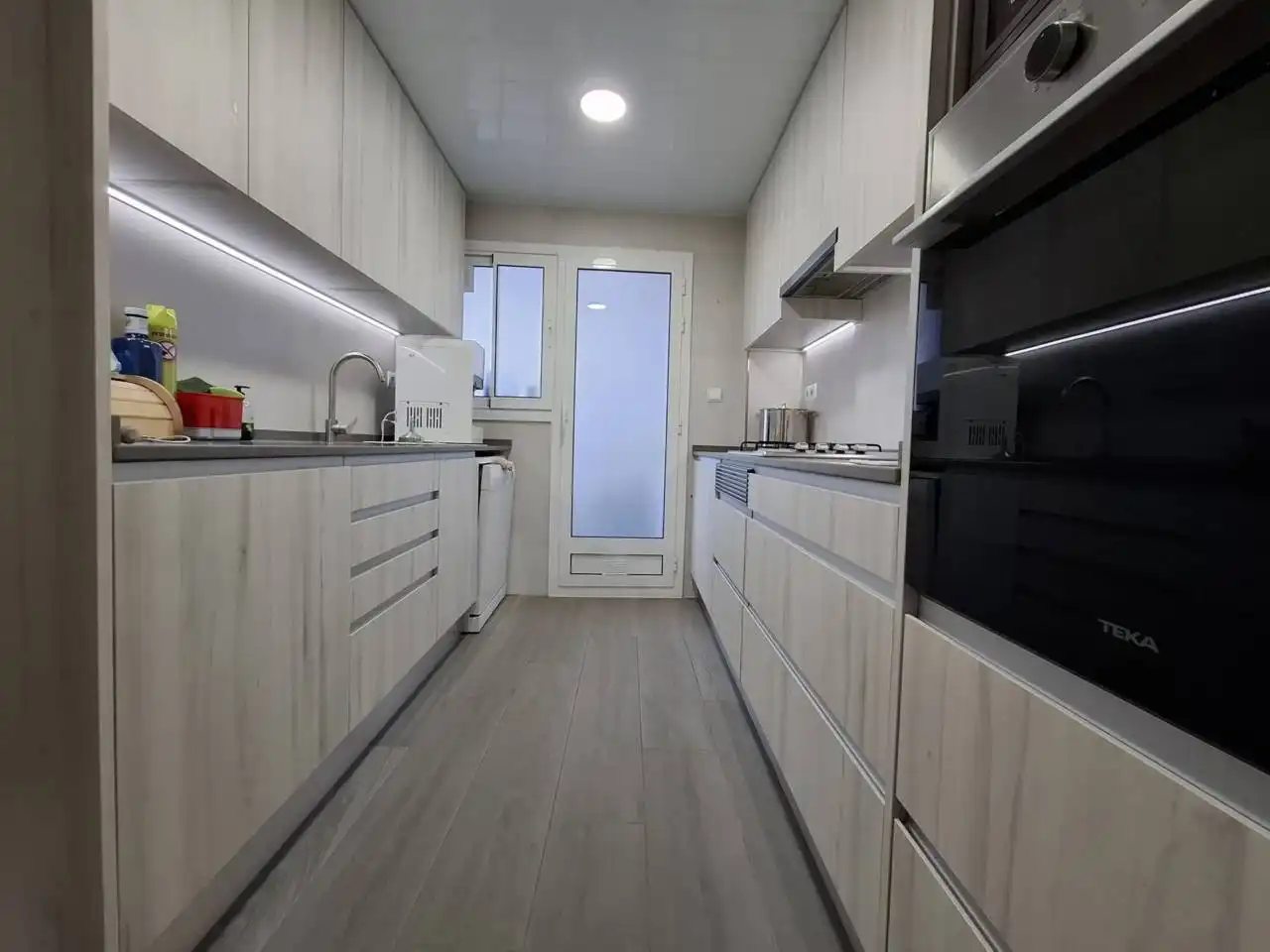 Küche von Wohnung zum Verkauf in Rubí mit Klimaanlage, Heizung und Balkon