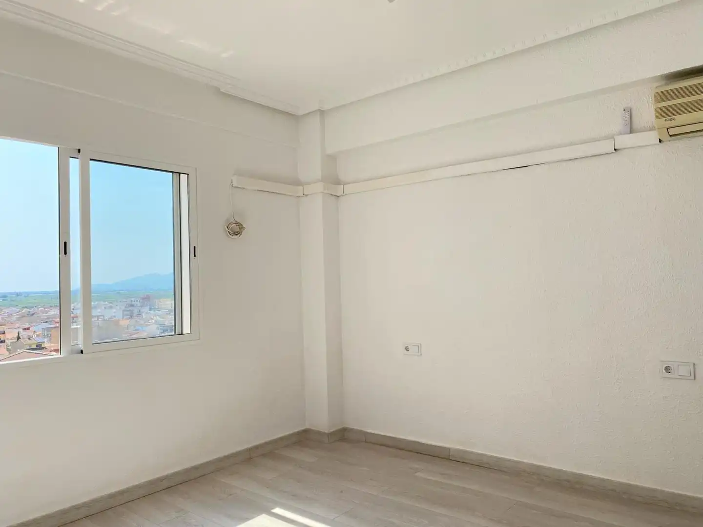 Bedroom of Apartments for sale in Alginet