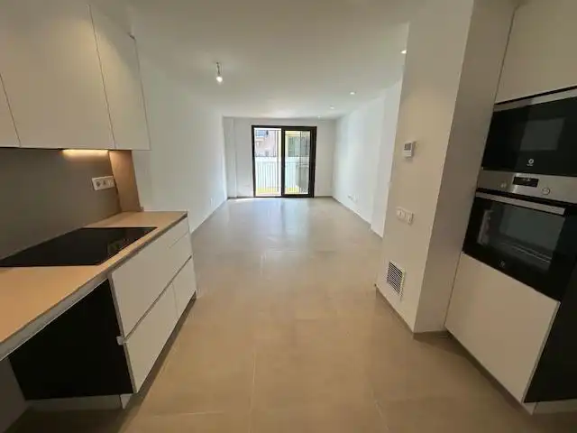 Piso de alquiler en Badalona con Balcón