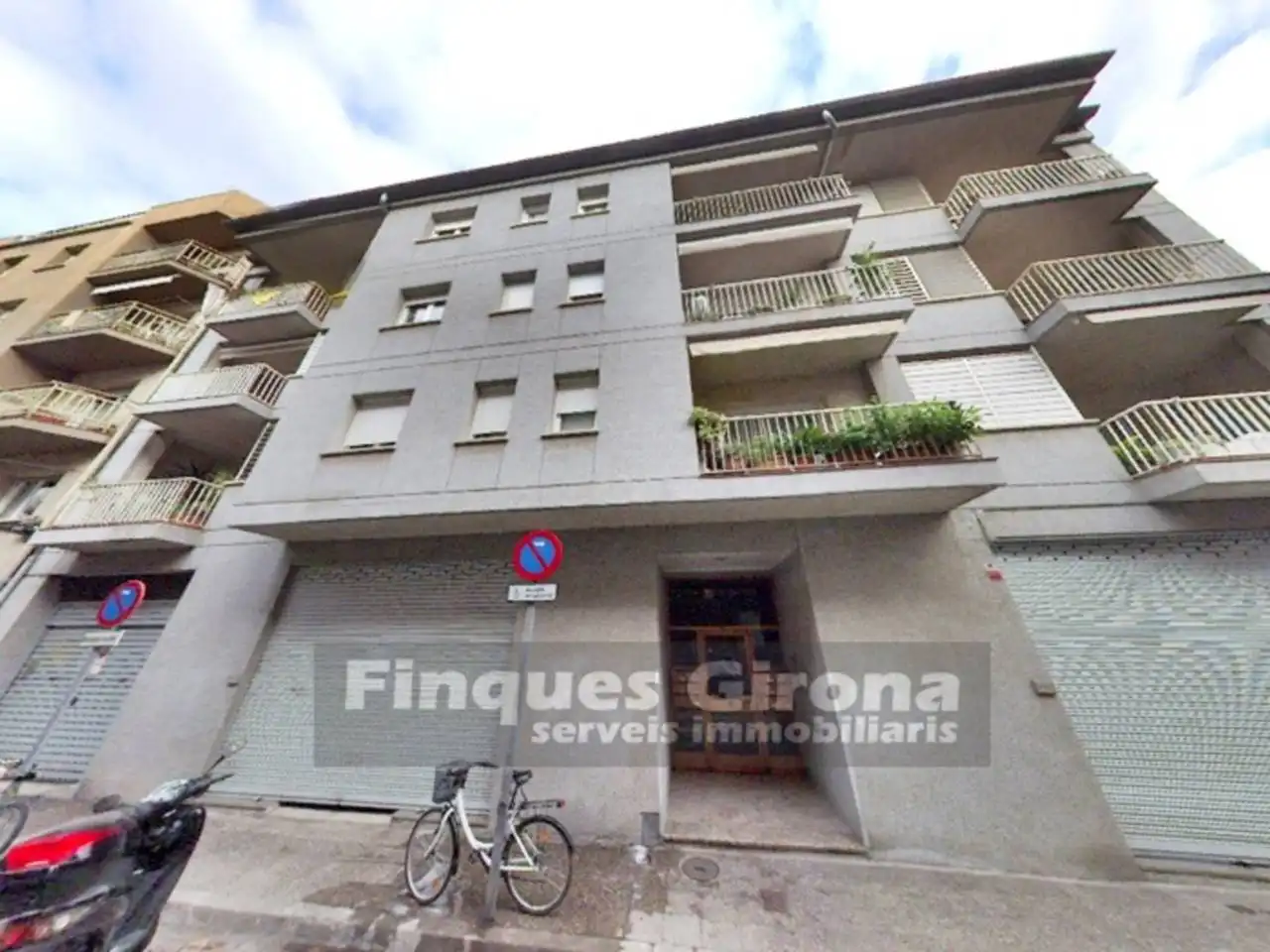 Individual for sale in Calle universitat de montpellier 9