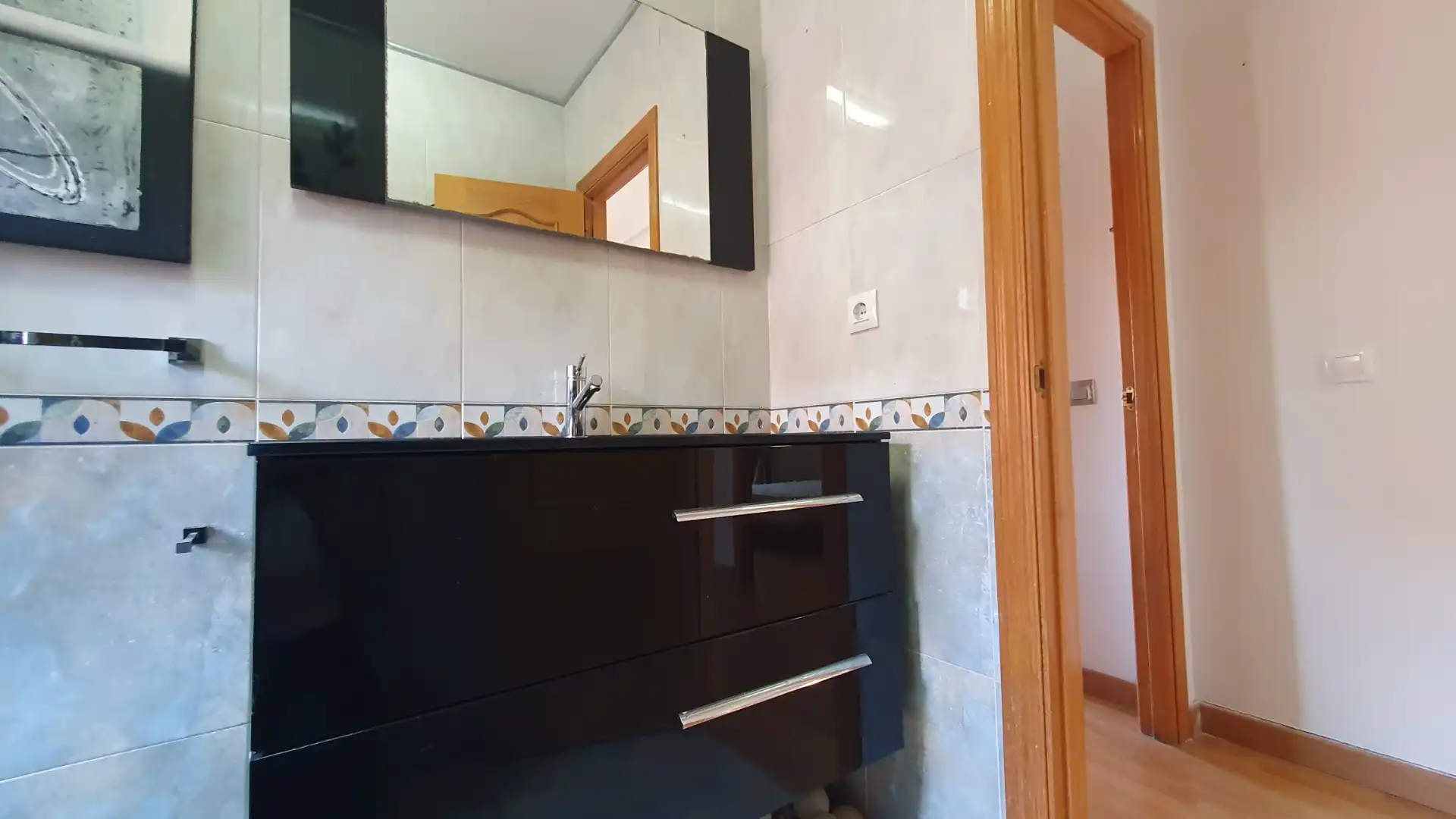 Bany de Casa adosada en venda en Olías del Rey amb Aire condicionat, Calefacció i Jardí privat