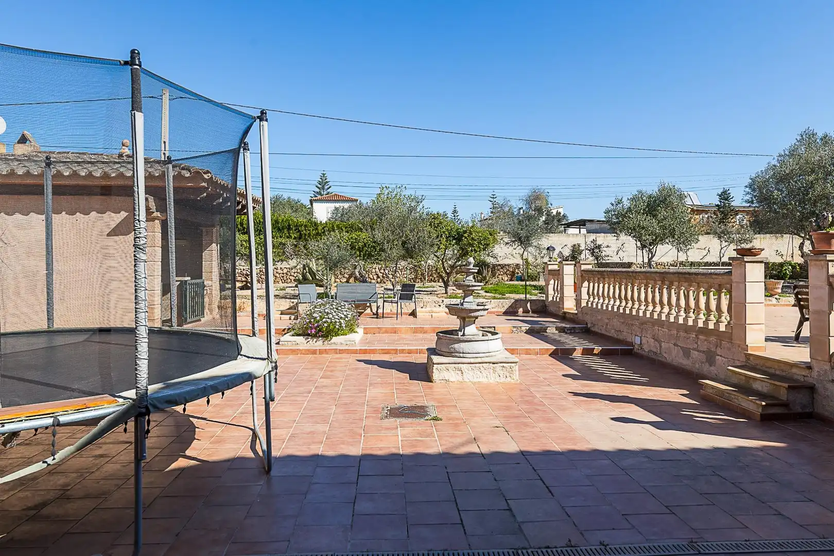 Terrasse von Country house zum Verkauf in  Palma de Mallorca mit Klimaanlage, Heizung und Privatgarten