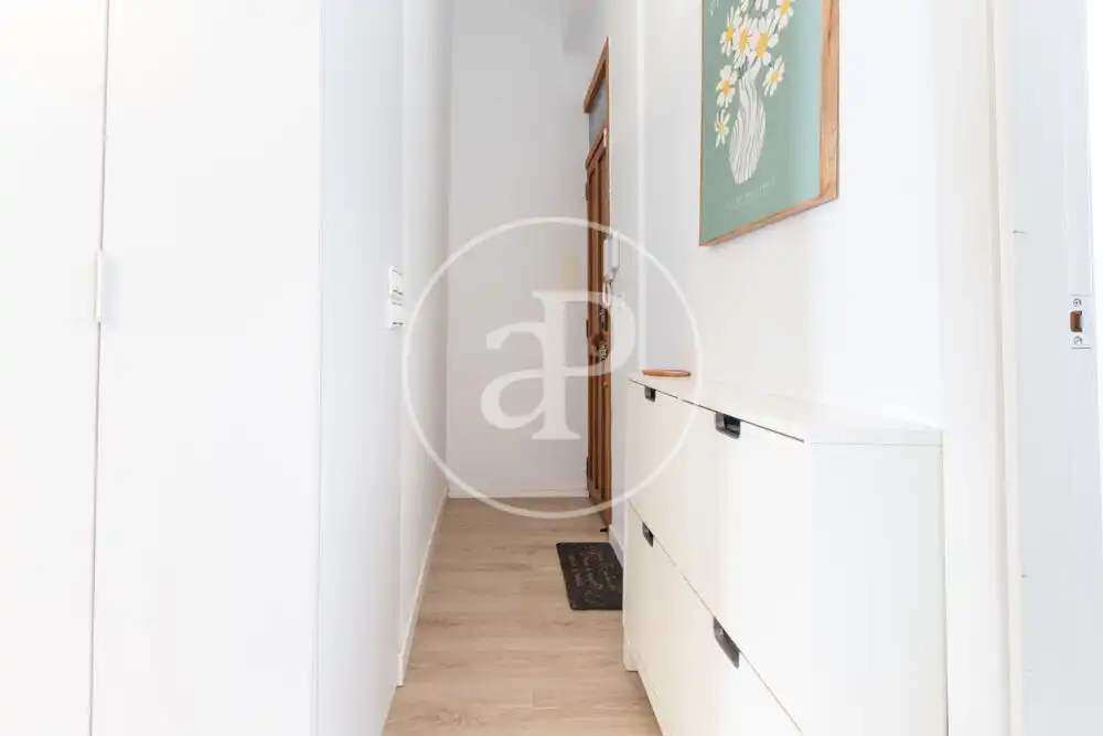 Flat for sale in Valencia  with Air Conditioner, Heating and Terrace