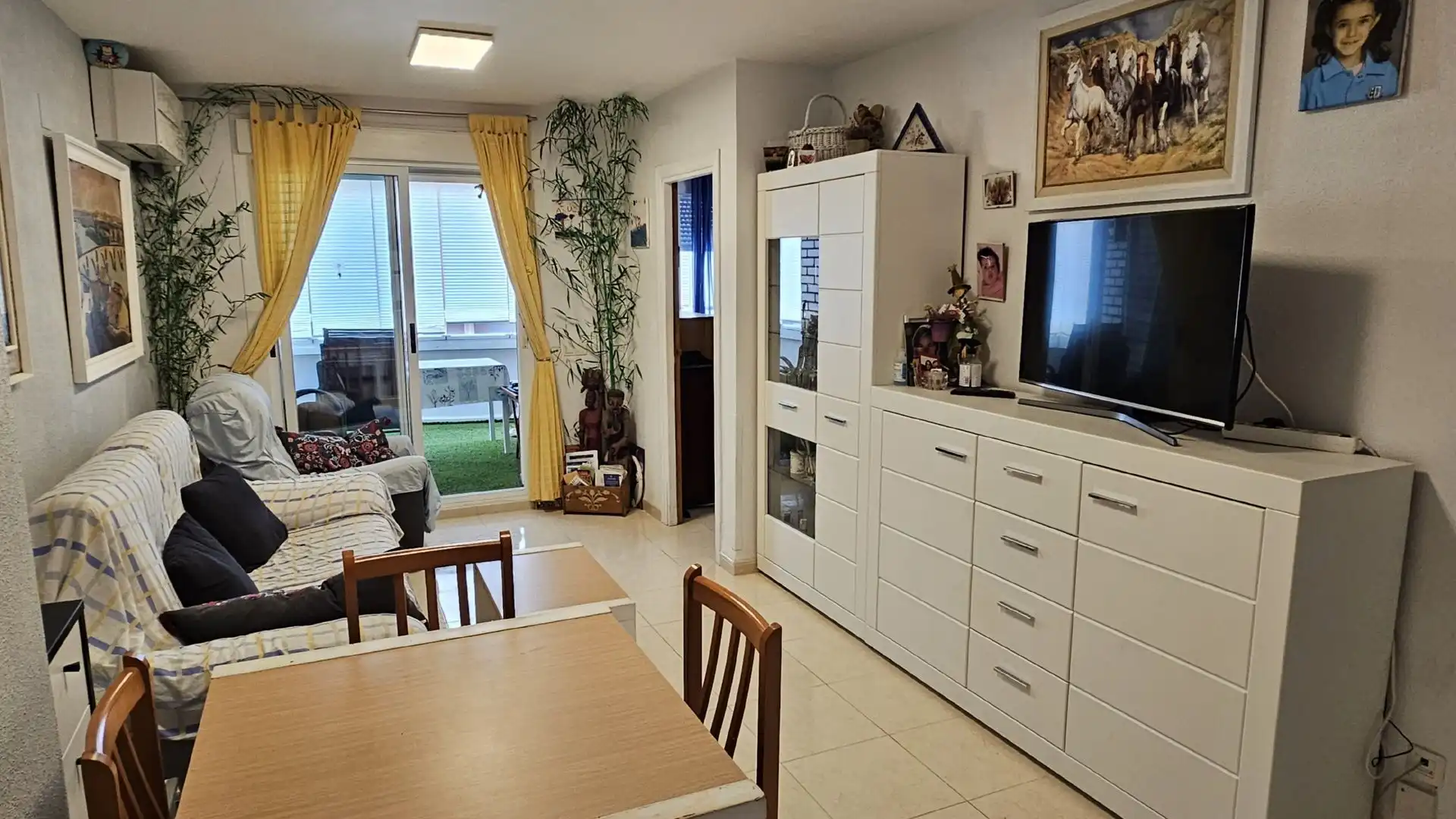 Sala de estar de Apartamento en venta en Oropesa del Mar / Orpesa con Aire acondicionado, Calefacción y Terraza