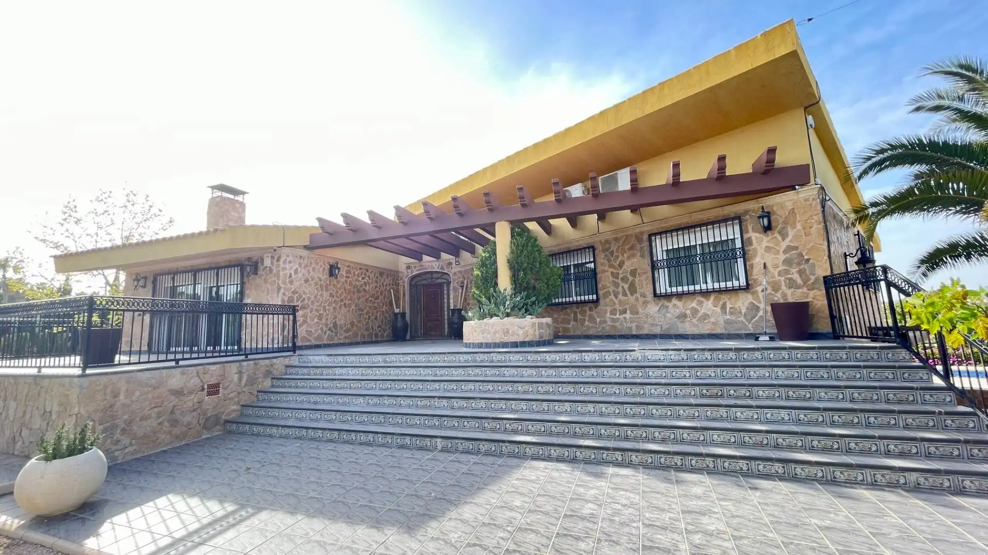 Chalet con piscina en venta en Calle Finca Rustica en Sax, imagen 2