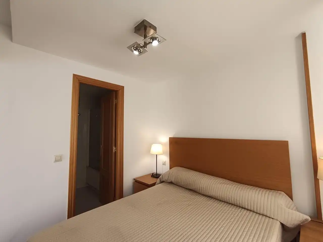 Habitación de Ático de alquiler en Madrid con Aire acondicionado, Calefacción y Terraza