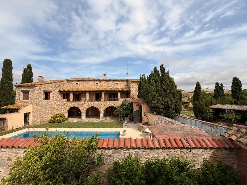 Casa con terraza en venta en Carrer de Figueres, imagen 13